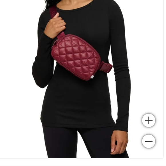 Lolë Unisex Quilted Belt Bag / Sling Bag, nwt - Picture 2 of 6